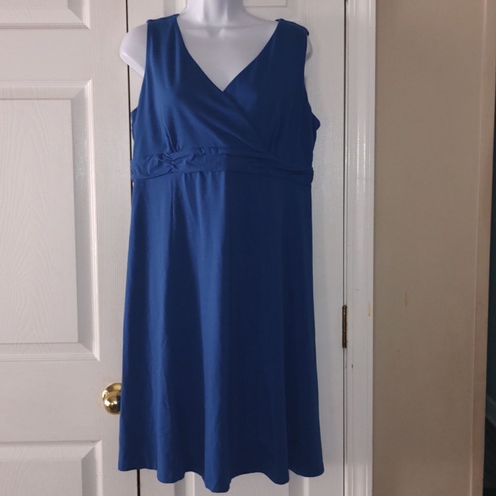Royal Robbins  Trim Fit royal blue v neck sleeveless dress Sz L NWOT